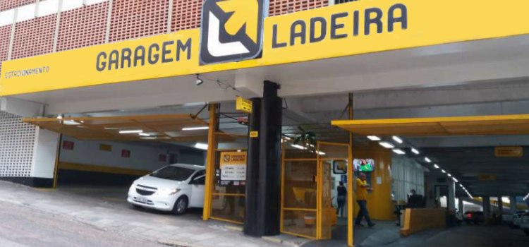 Garagem Ladeira